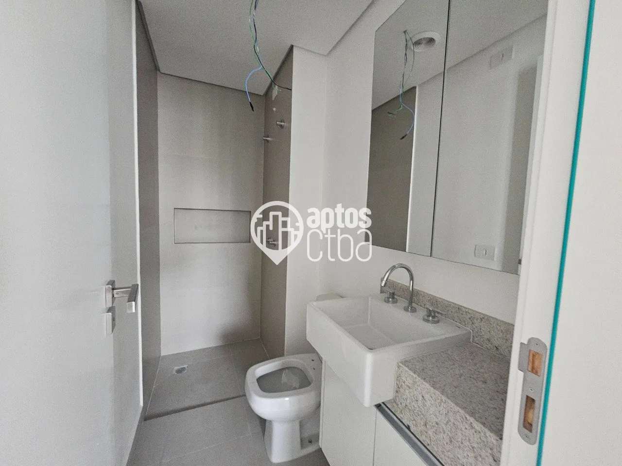 Дерев'яна підлога або ламінат та 2 спальні: квартира 75 м² — photo 9