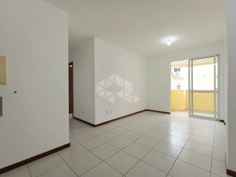 2-bedroom apartment in a building with a gym — photo 7