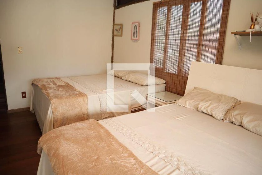 Furnished 500 m² house with 3 bedrooms and an open kitchen — photo 23