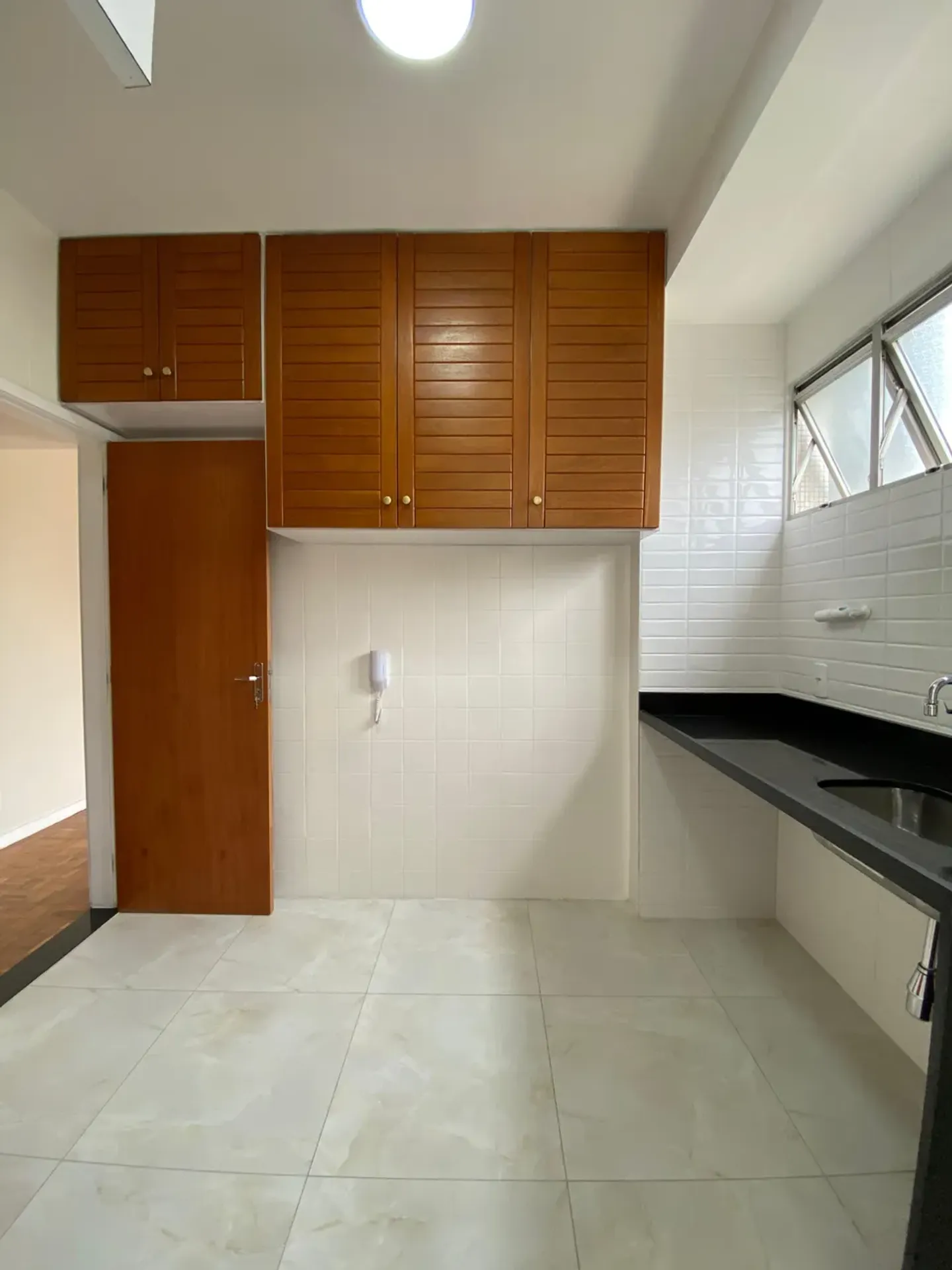 Пральна машина та 2 спальні: квартира 90 м² — photo 27