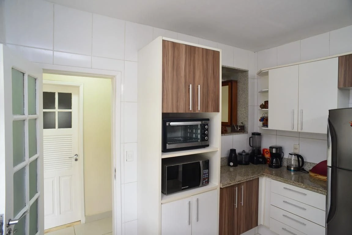 5-bedroom house with a washing machine — photo 15