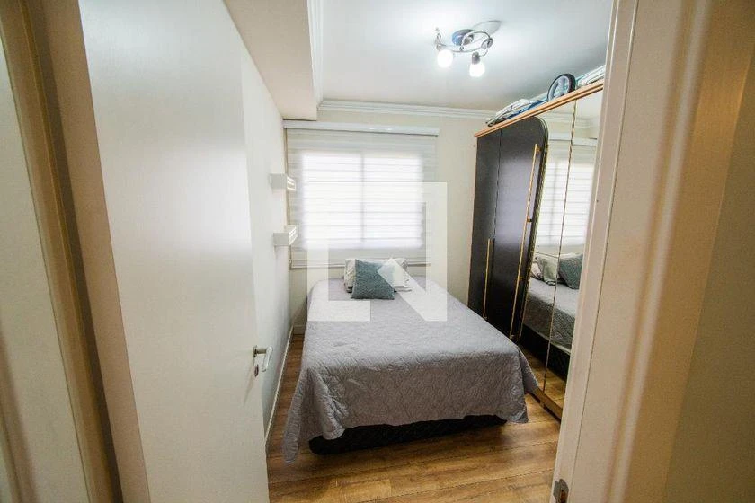 Furnished apartment, 65 m², with a glass-enclosed balcony — photo 23