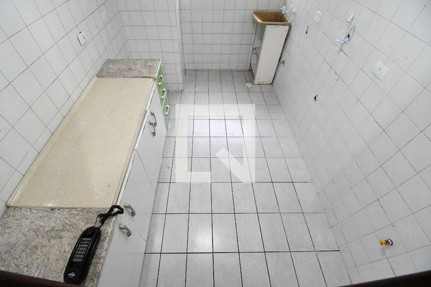 3-bedroom apartment with a grill on the balcony in Curitiba — photo 27