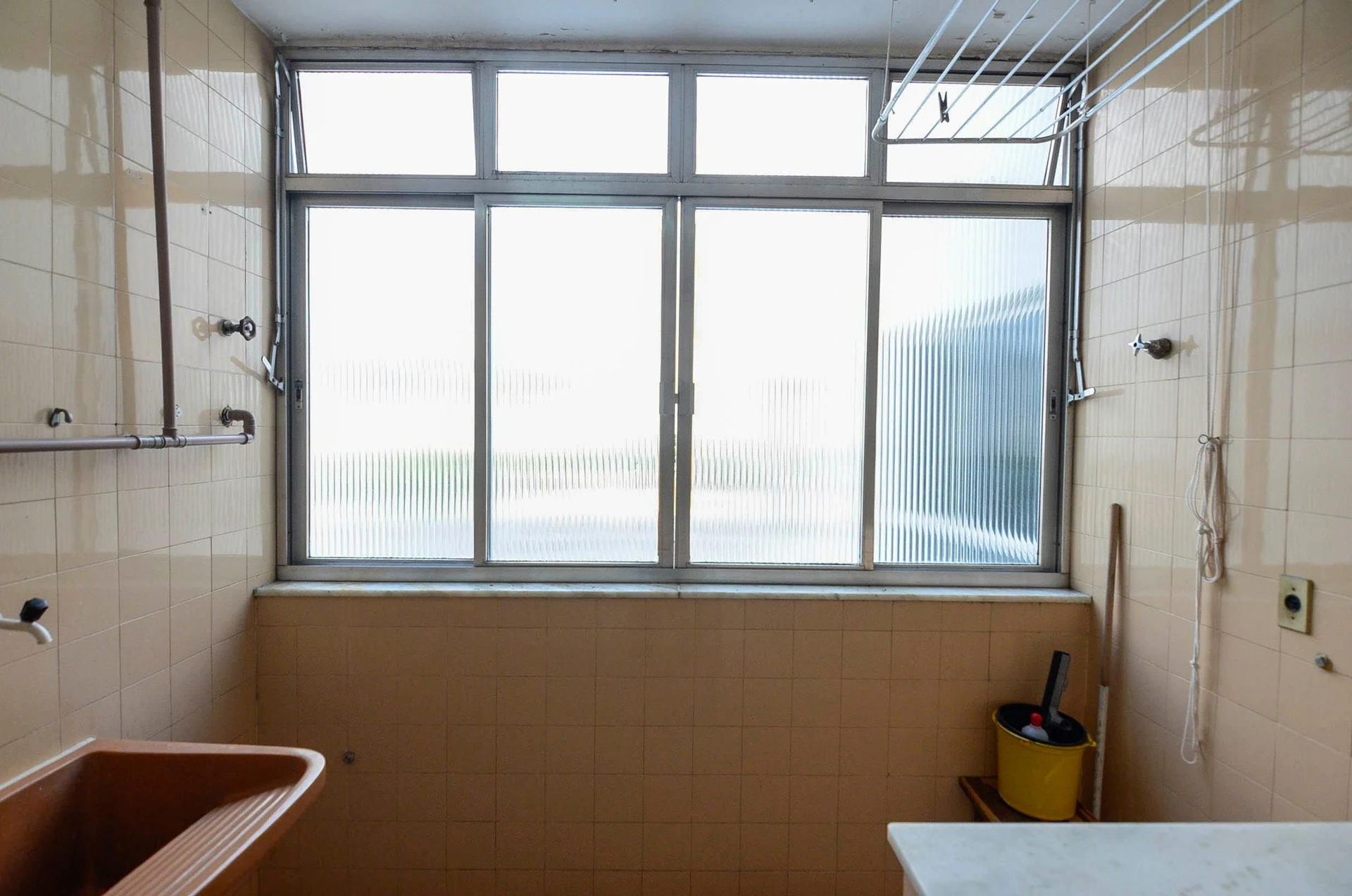 Apartamento para alugar com 4 quartos, 1 suíte e varanda — photo 35