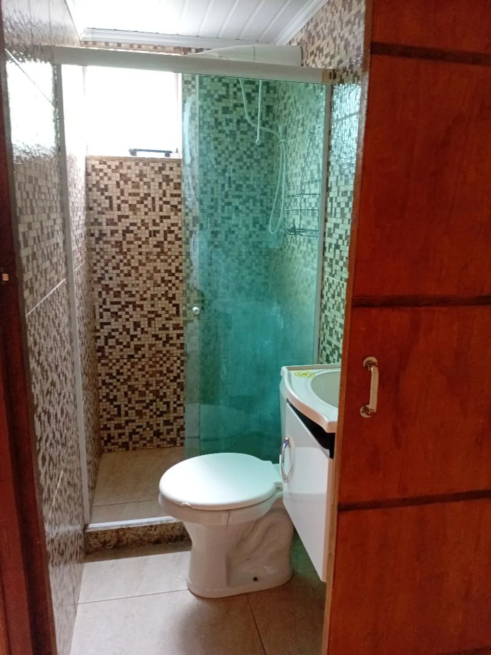 Wood or laminate floors in a 2-bedroom house, 100 m² — photo 7