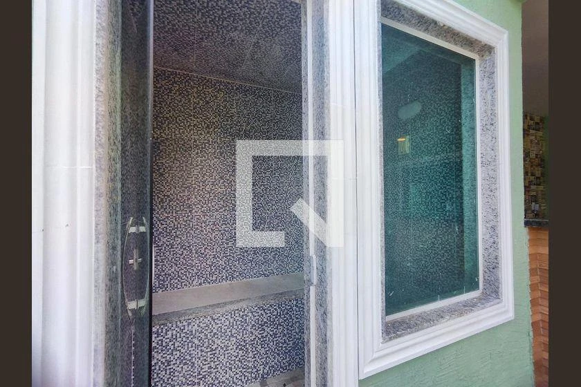 Rental apartment with 4 en-suite bedrooms and 350 m² — photo 28