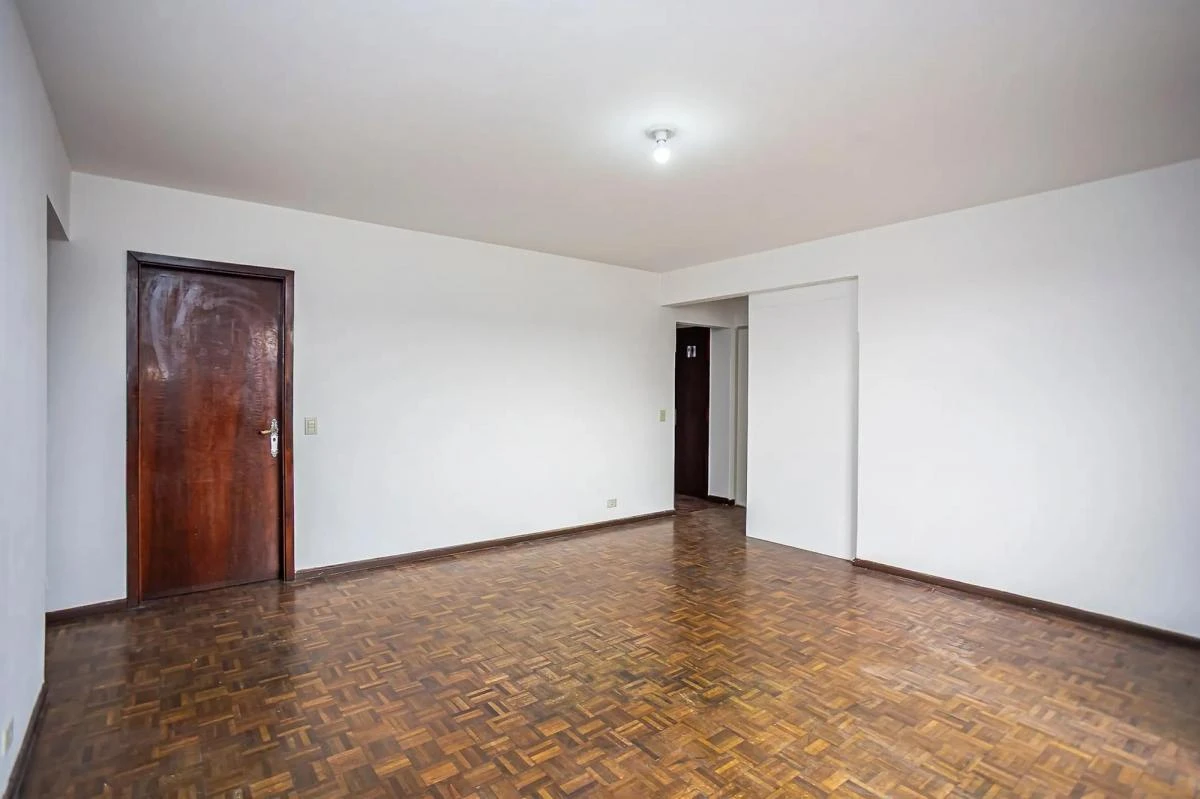 Apartamento com piso de madeira ou laminado, Cabral — photo 3