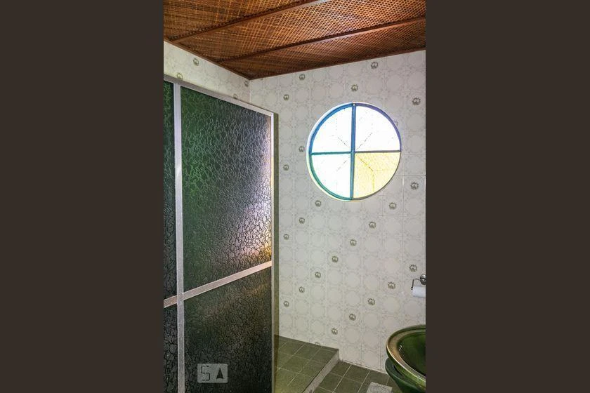 Rental house with 4 bedrooms and 200 m² — photo 25