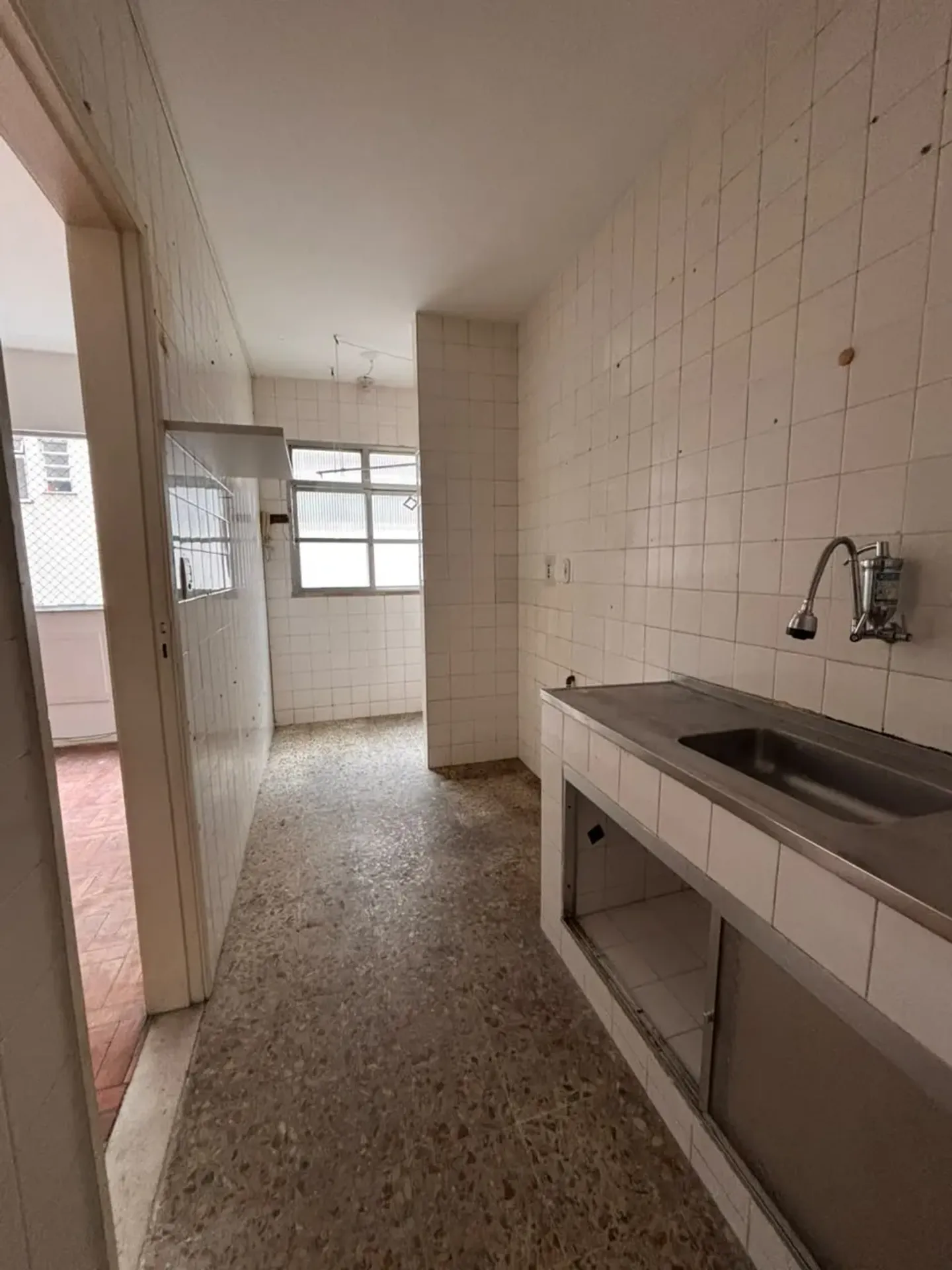 2-bedroom apartment with wood or laminate floors — photo 18