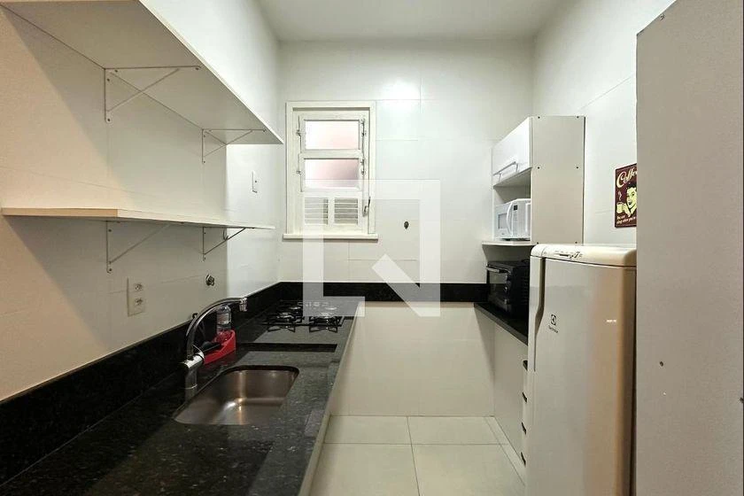 Furnished 1-bedroom apartment with 65 m² and 2 bathrooms — photo 12