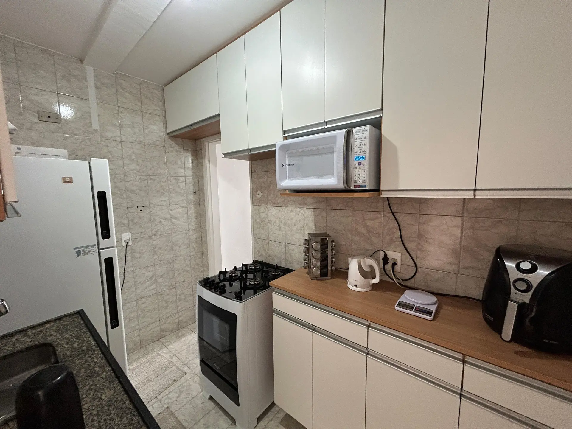 Apartamento amueblado de 3 habitaciones y 1 baño — photo 2
