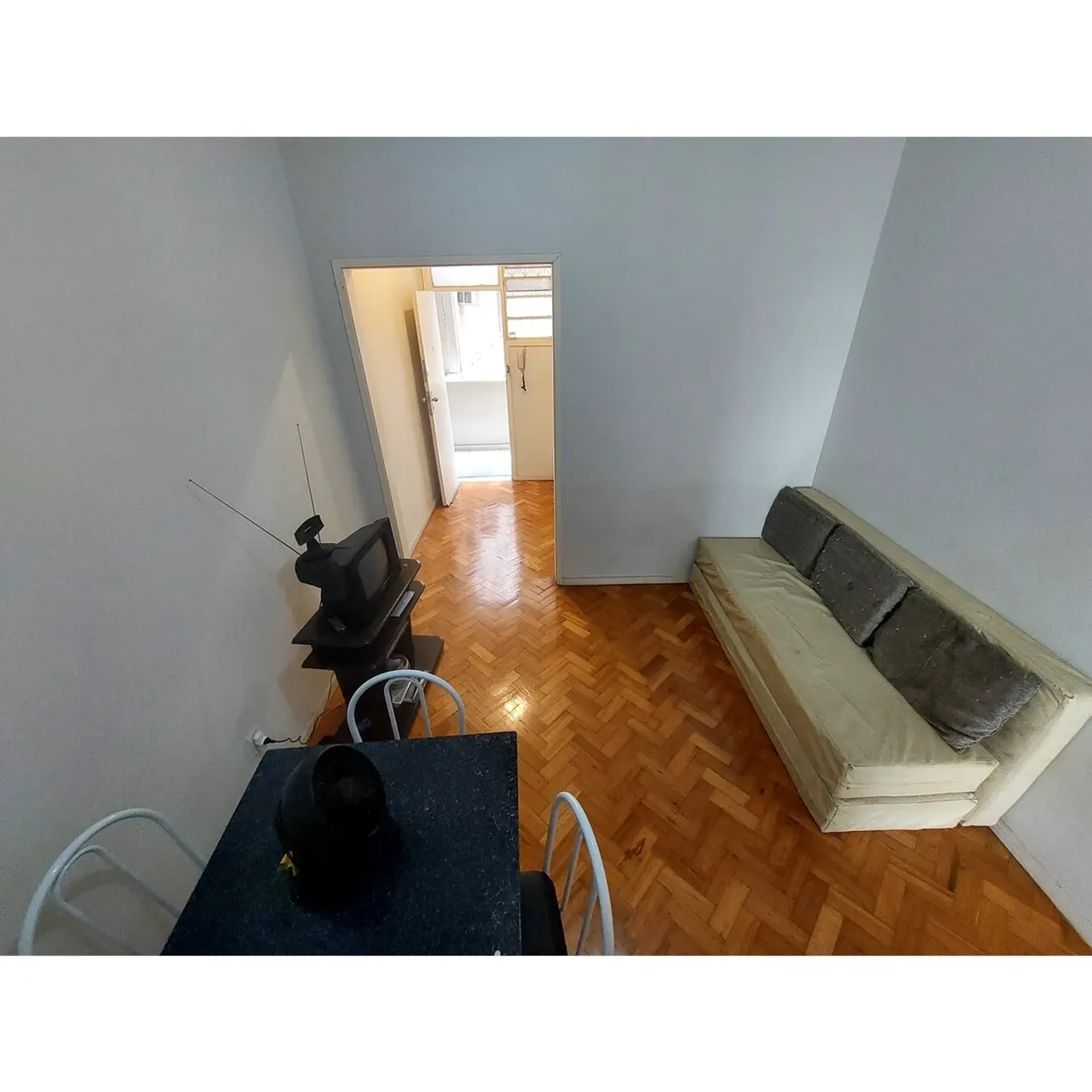 Apartment on the 5th floor with a washing machine — photo 5