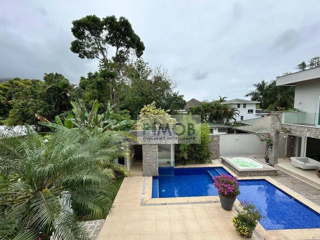 Casa mobiliada com 3 quartos e 5 banheiros, 550 m² — photo 22