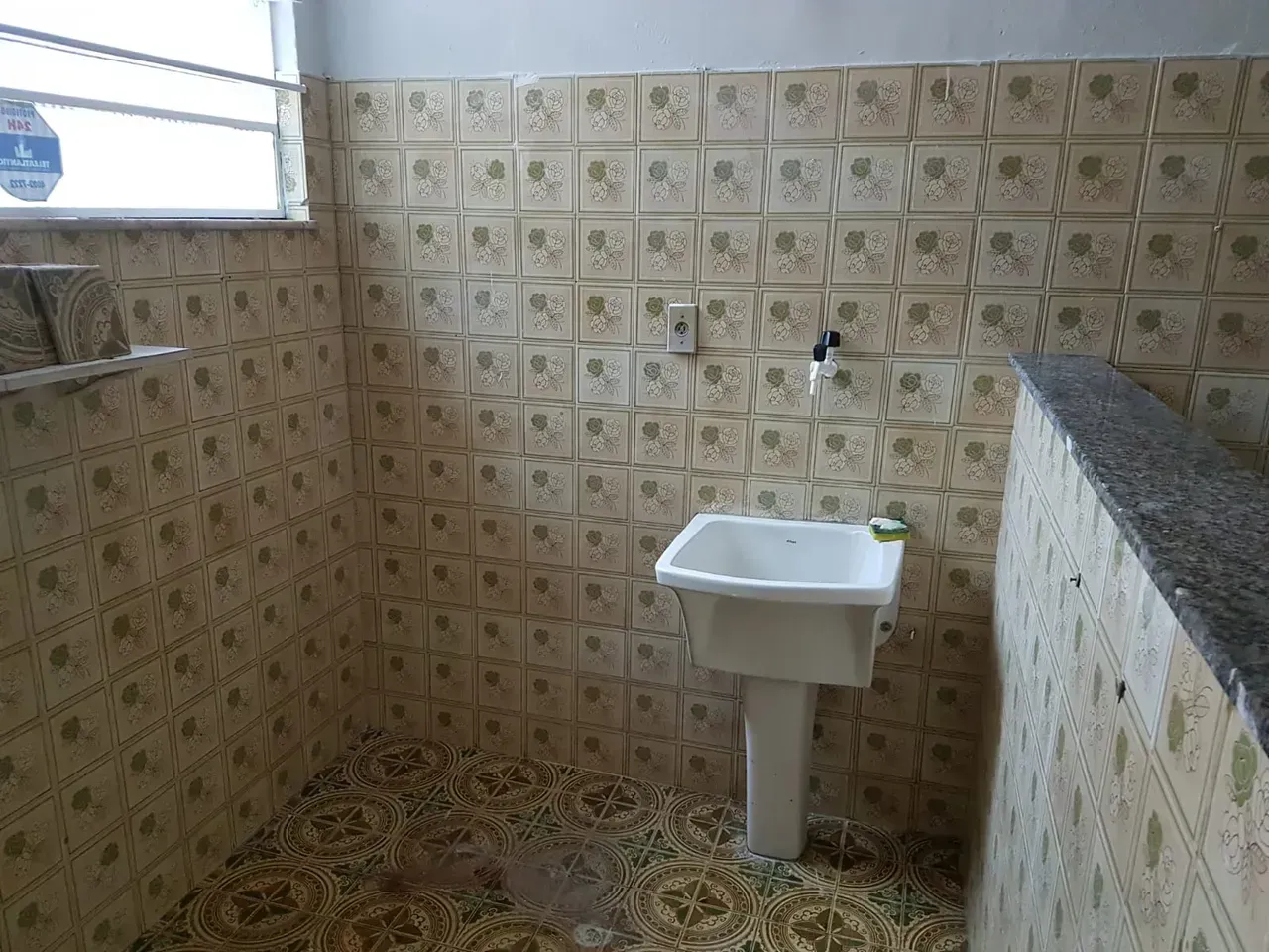Unfurnished 2-bedroom apartment with ceramic floors — photo 14