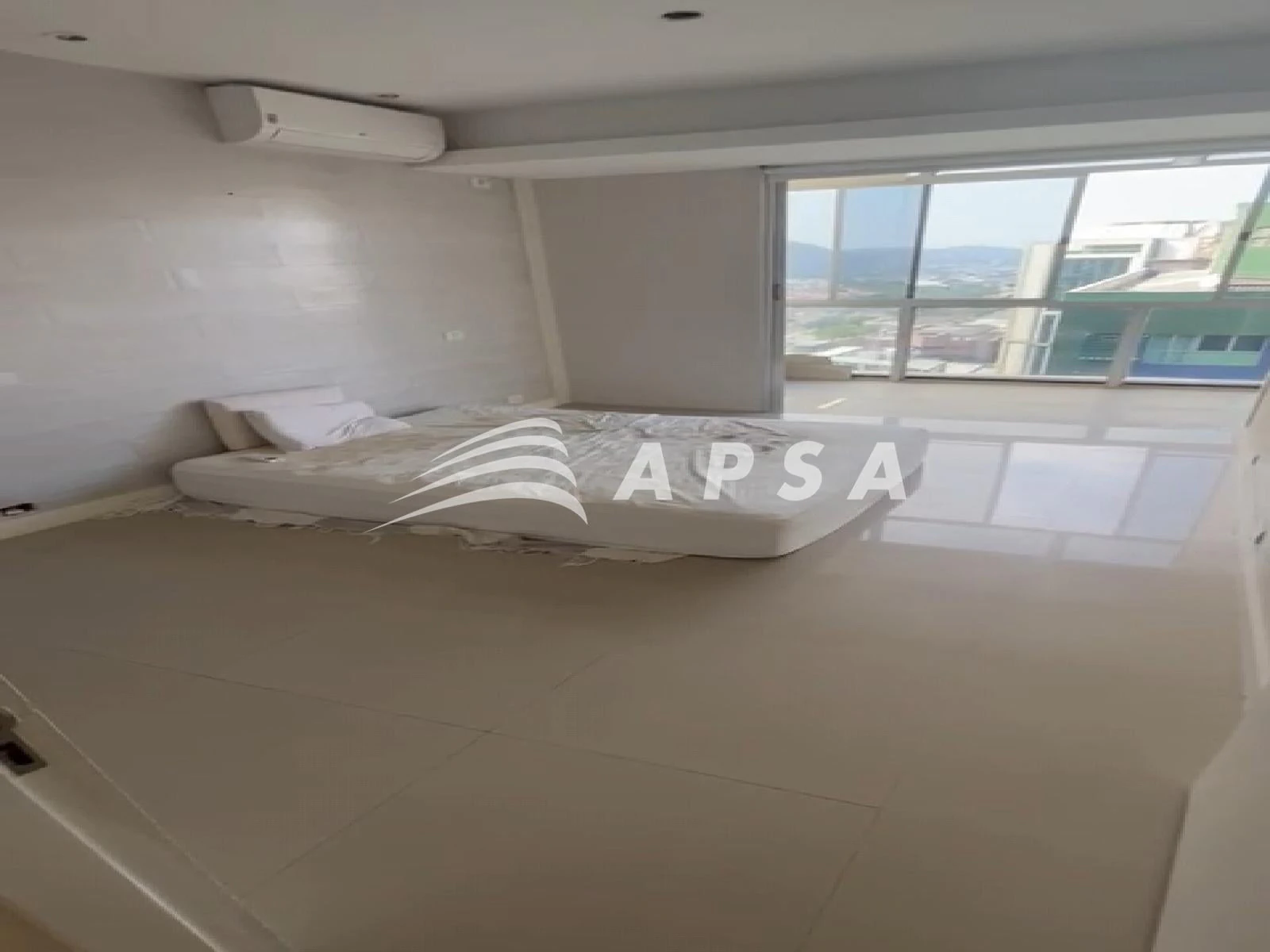 Furnished apartment, 138 m², with a private pool — photo 5