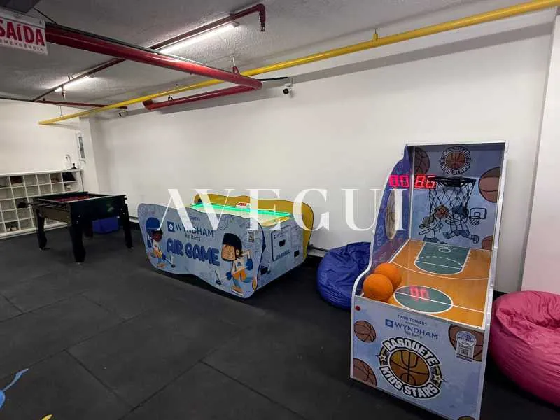 Apartamento mobiliado com cozinha americana e varanda — photo 22