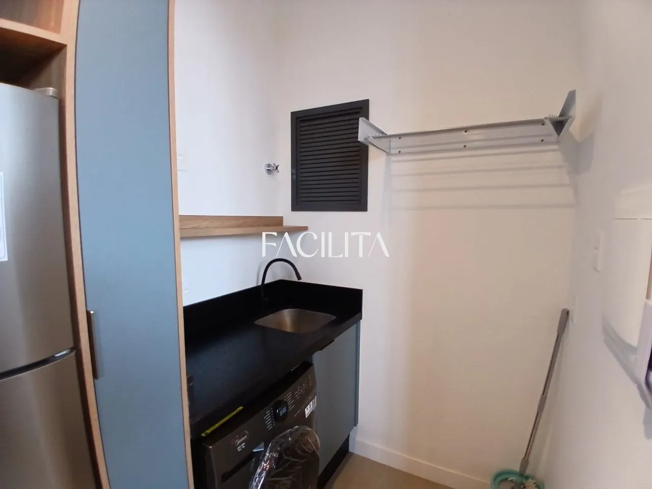 Furnished 37 m² studio on the 4th floor with 1 parking — photo 16