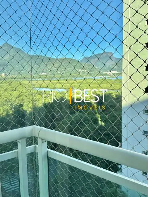 Apartment with 4 bedrooms and a glazed balcony view — photo 7