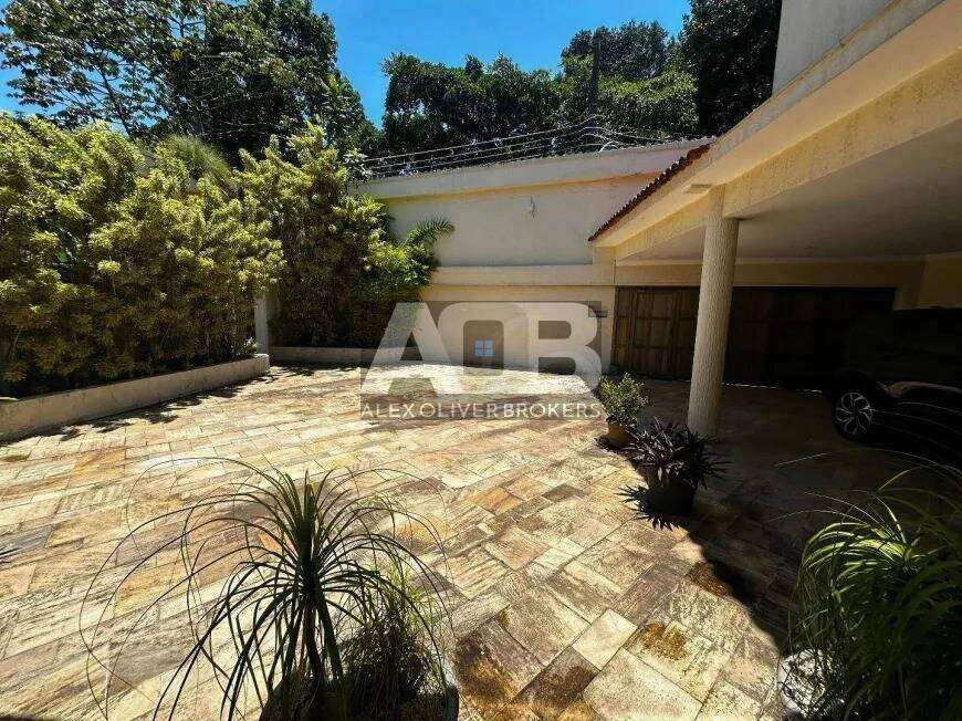 Furnished house with 5 bedrooms and 10 bathrooms — photo 18