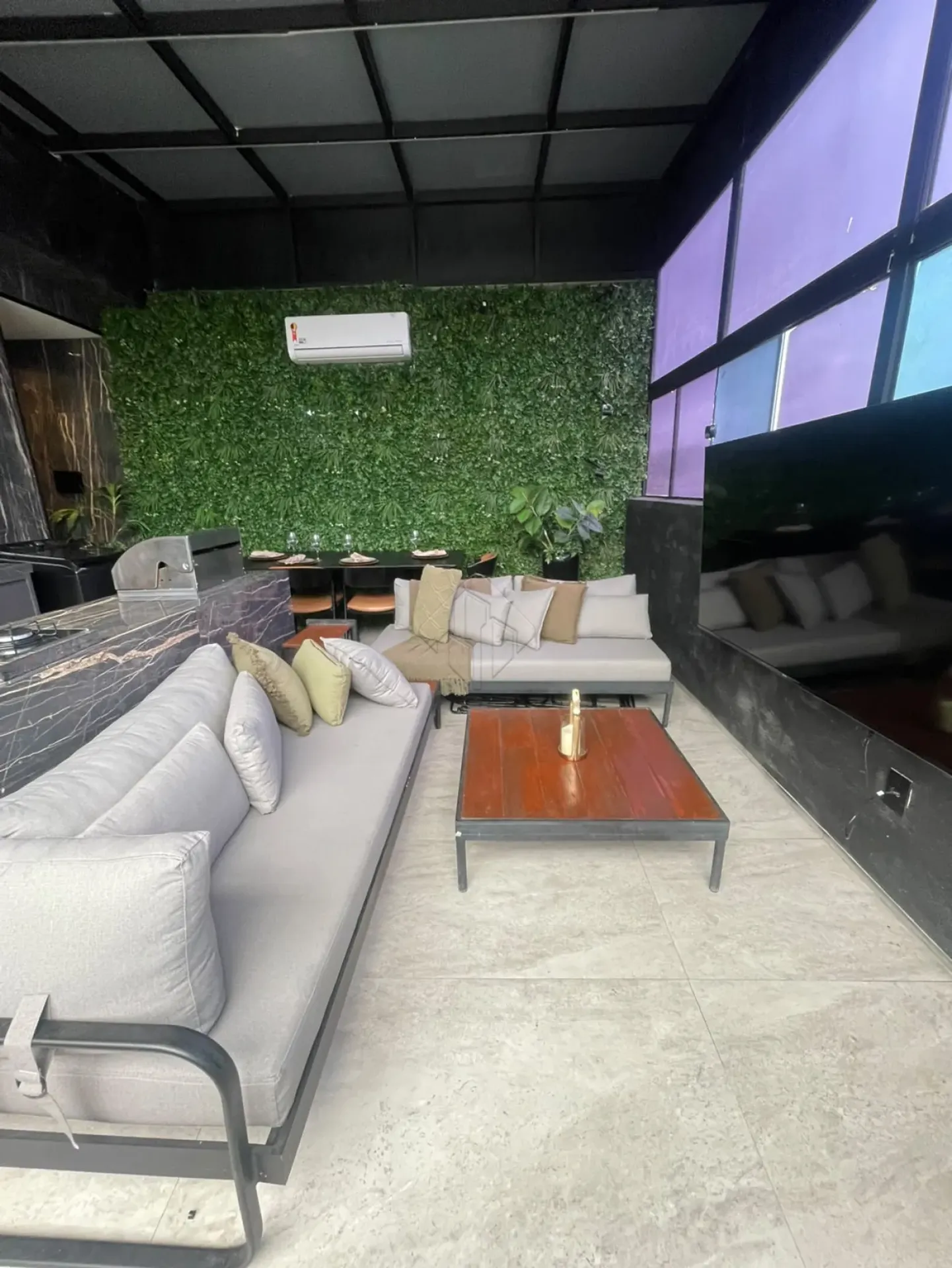 Furnished apartment, 123 m², with floor-to-ceiling windows — photo 8