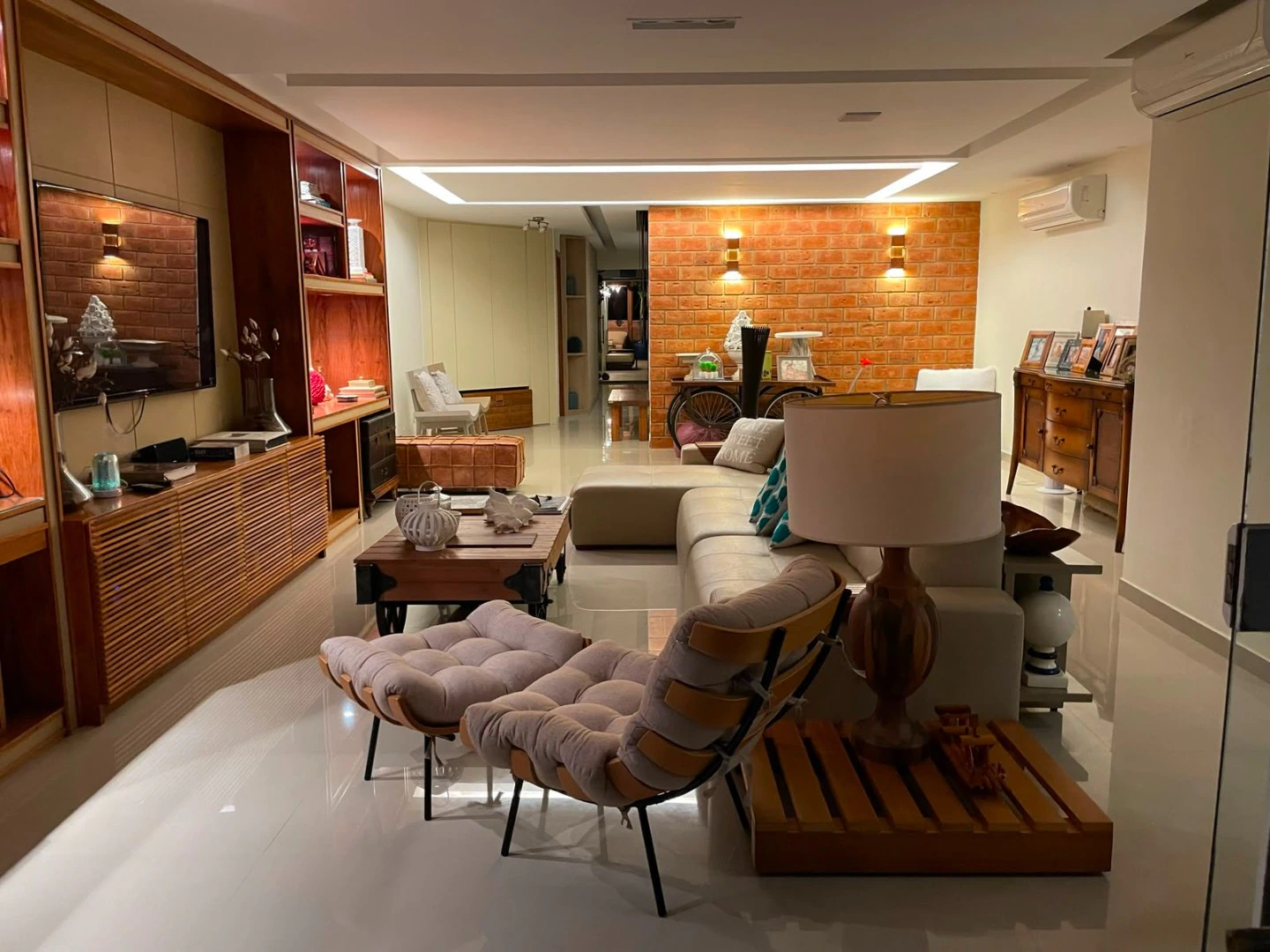 Duplex apartment with 5 bedrooms and private outdoor leisure