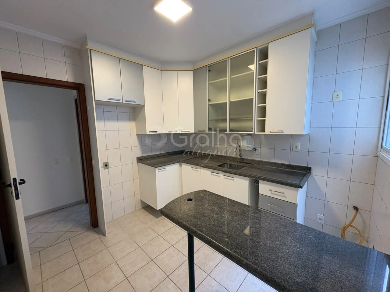 3-bedroom apartment in a building with a pool — photo 8