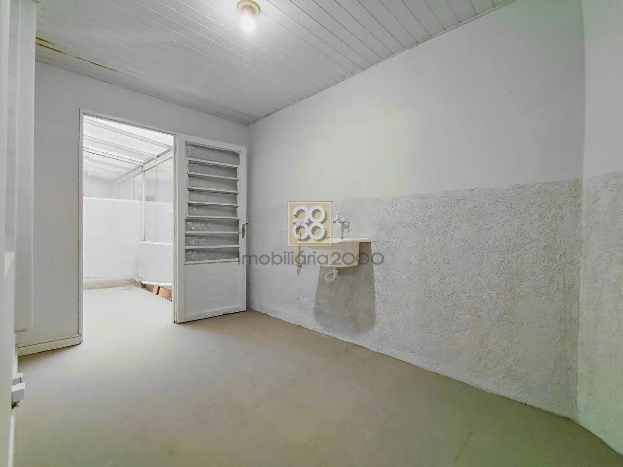 Apartment, 90 m², with wood or laminate floors — photo 8