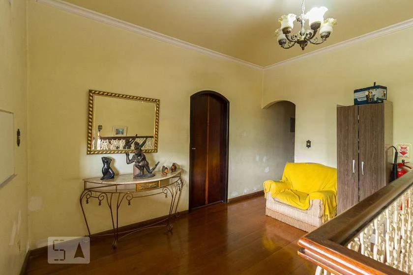 House with 6 bedrooms and 480 m², 6 bathrooms — photo 33