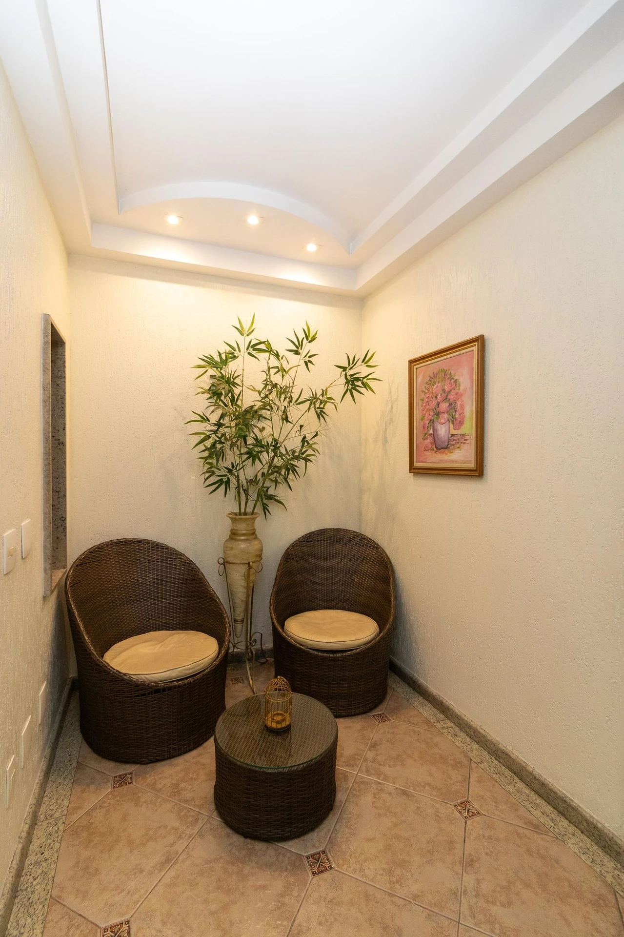 4-bedroom apartment with 2 en-suite bathrooms and garden — photo 81