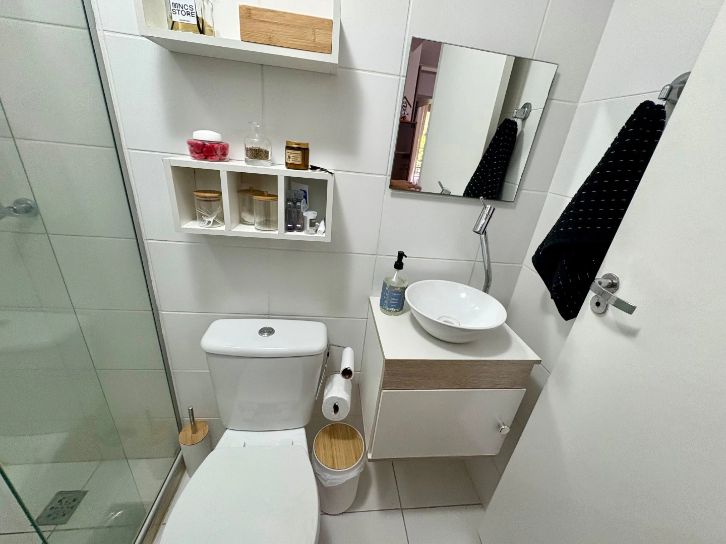 2-bedroom apartment in a building with a sauna — photo 16