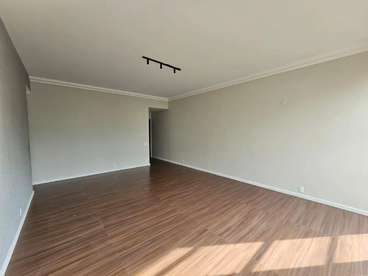 Apartment, 130 m², with floor-to-ceiling windows — photo 6