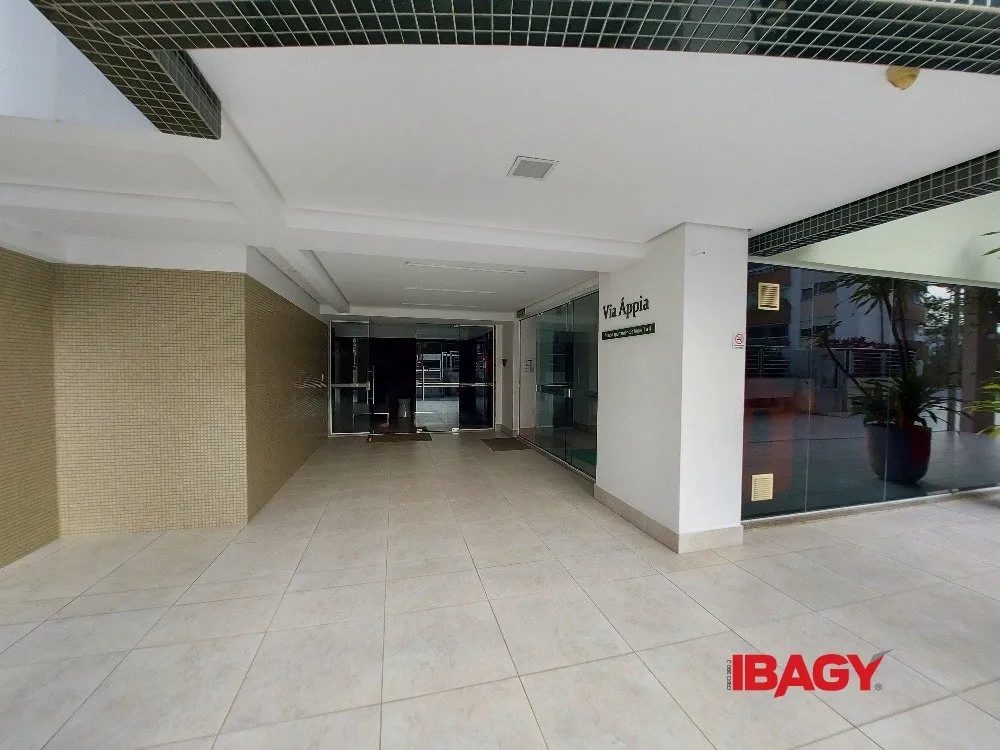 Furnished apartment with 2 bedrooms and 79 m² — photo 15