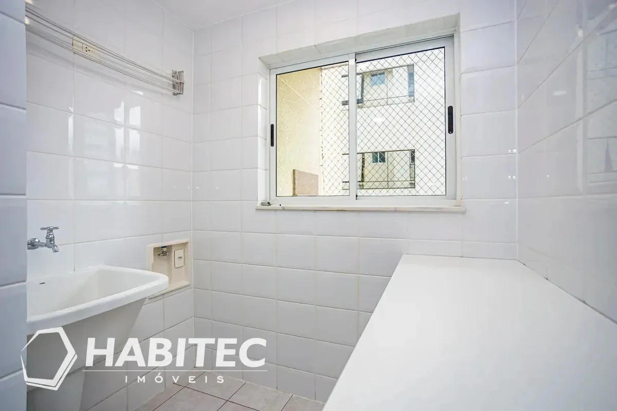 Washing machine in a one-bedroom apartment, 45 m² — photo 7