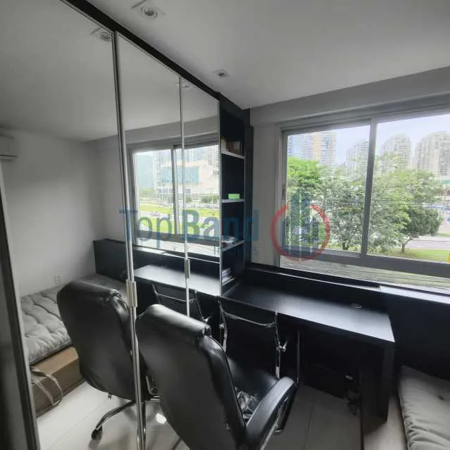 Квартира 60 м² з робочим місцем та пральною машиною — photo 16