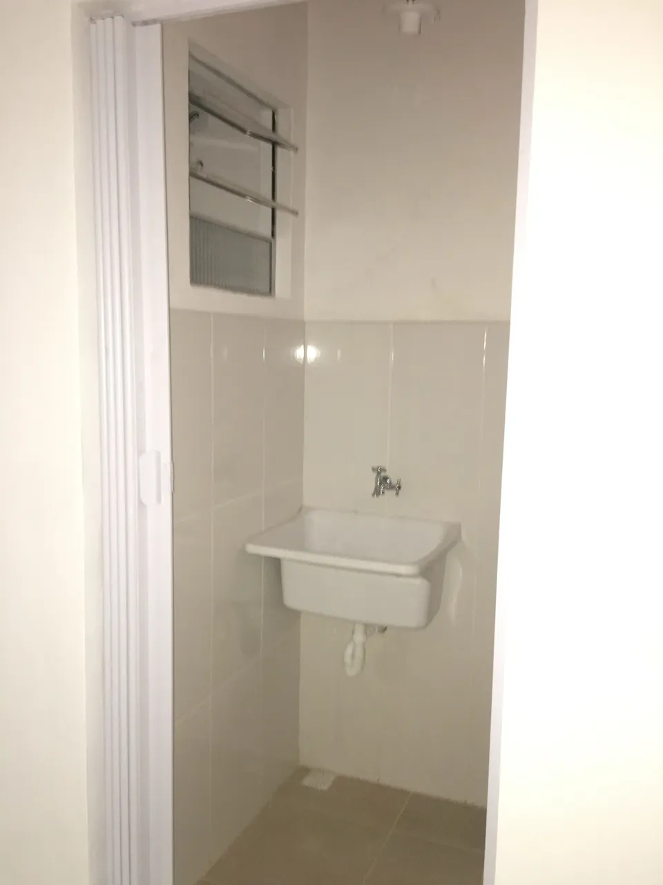 Kitnet tipo estudio con 1 dormitorio y 1 baño, sin parking — photo 5