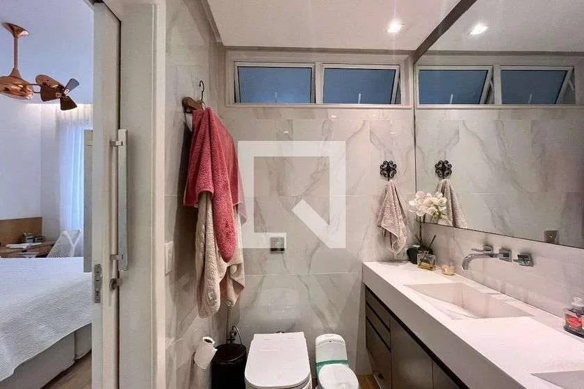 Furnished 3-bedroom apartment with open kitchen — photo 23
