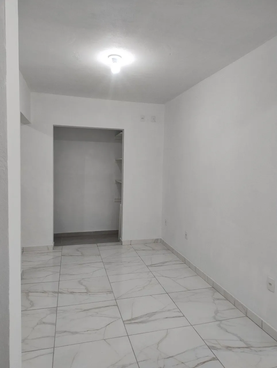 1-bedroom apartment with separate kitchen and parking