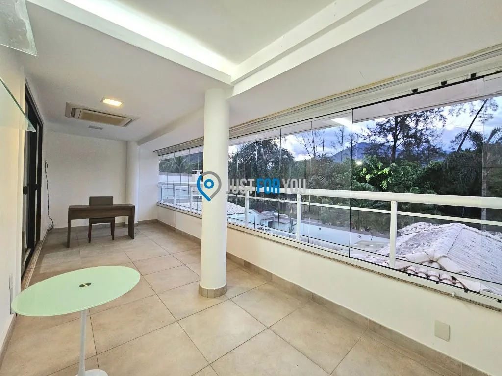 Furnished 4-bedroom house with 5 bathrooms and 350 m² — photo 29