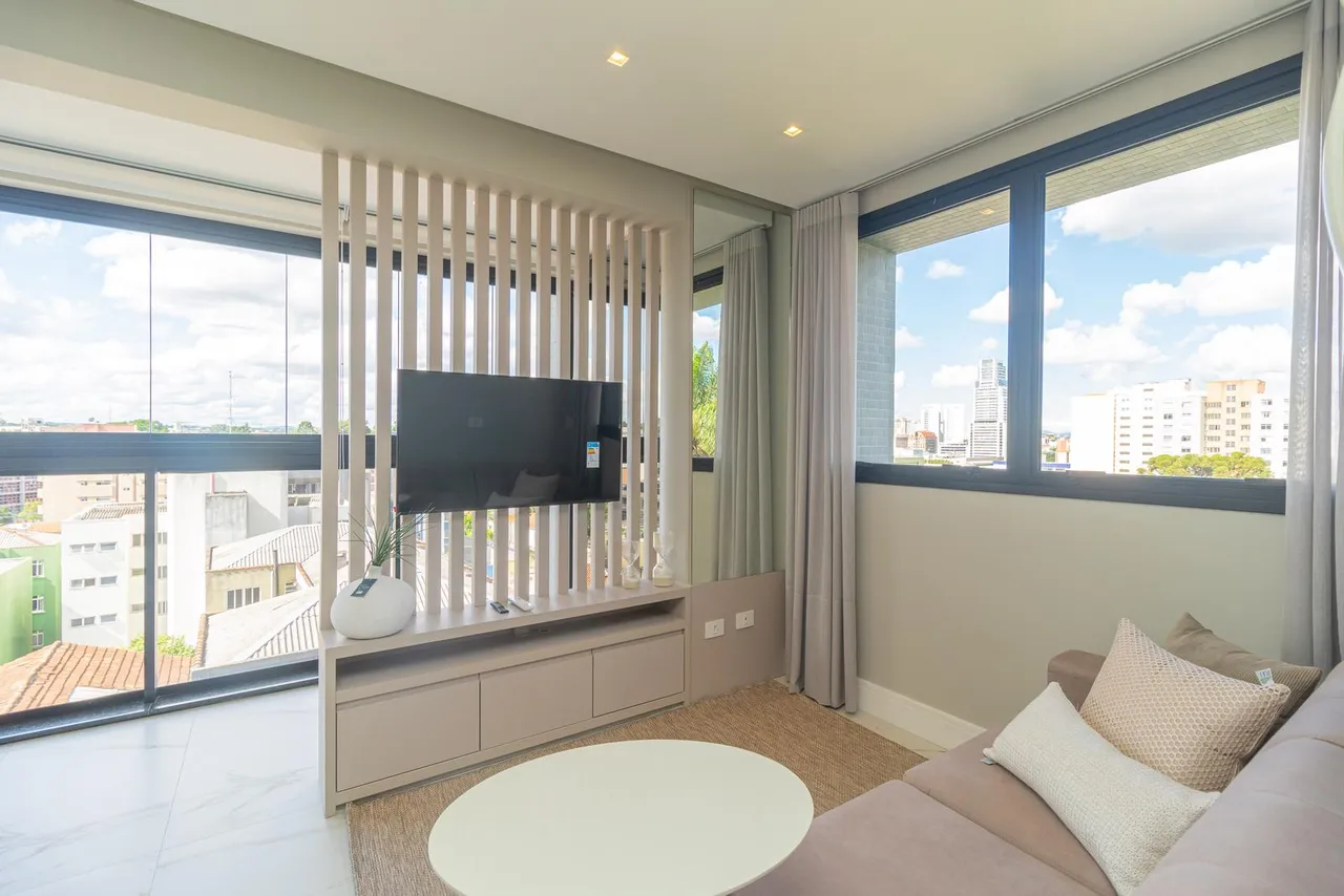 Furnished 1-bedroom apartment with open-plan kitchen — photo 13