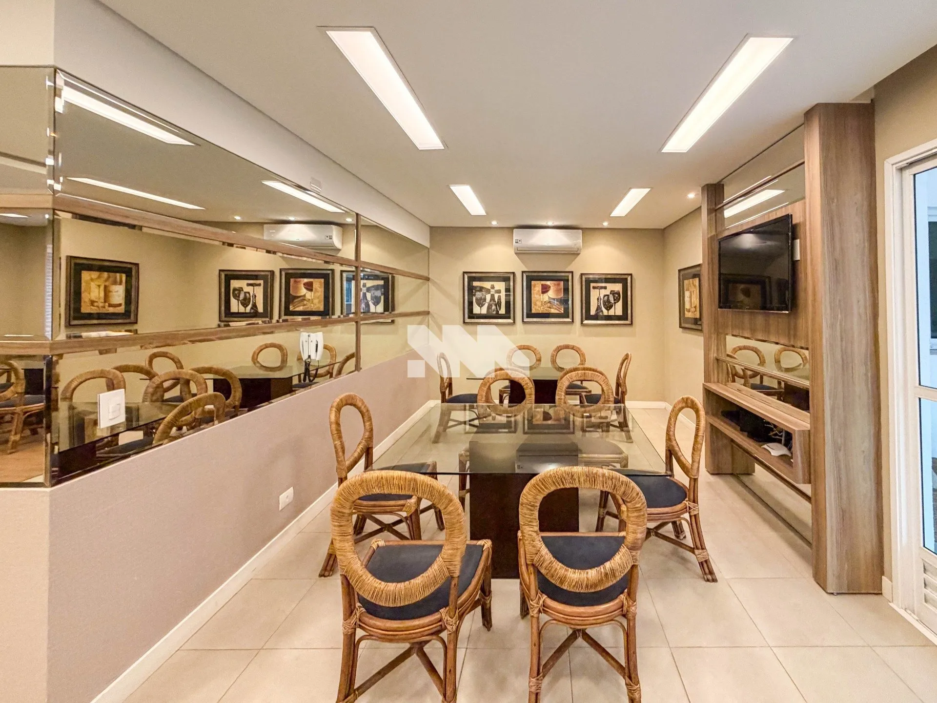 Furnished 180 m² apartment with 3 bedrooms and garden — photo 44