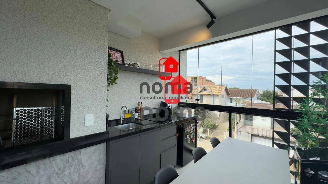 2-bedroom apartment with a glass-enclosed balcony — photo 15