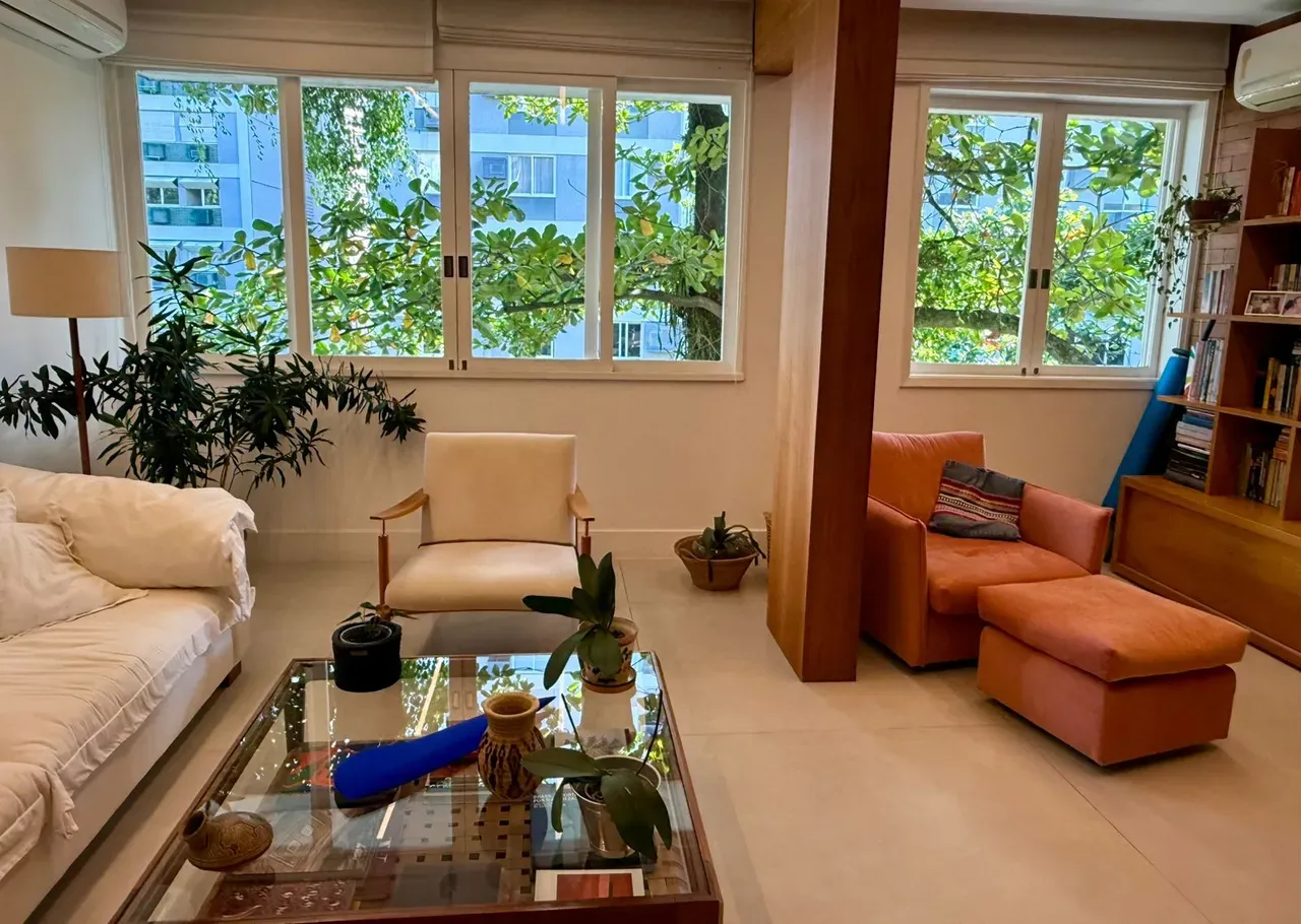 Departamento de 2 dormitorios con ventanales de piso a techo