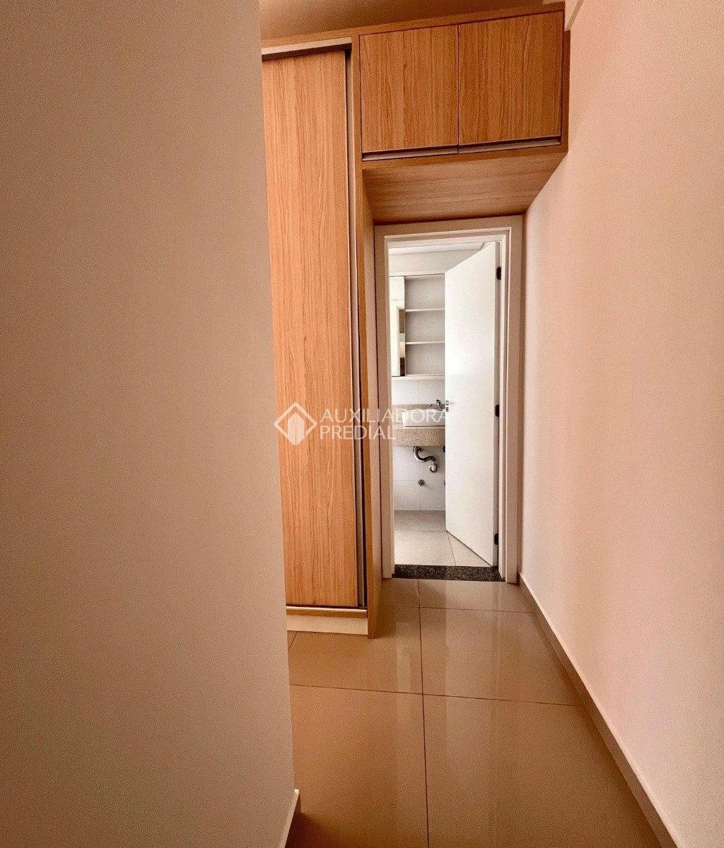 Mountain view in a 2-bedroom apartment, 80 m² — photo 30