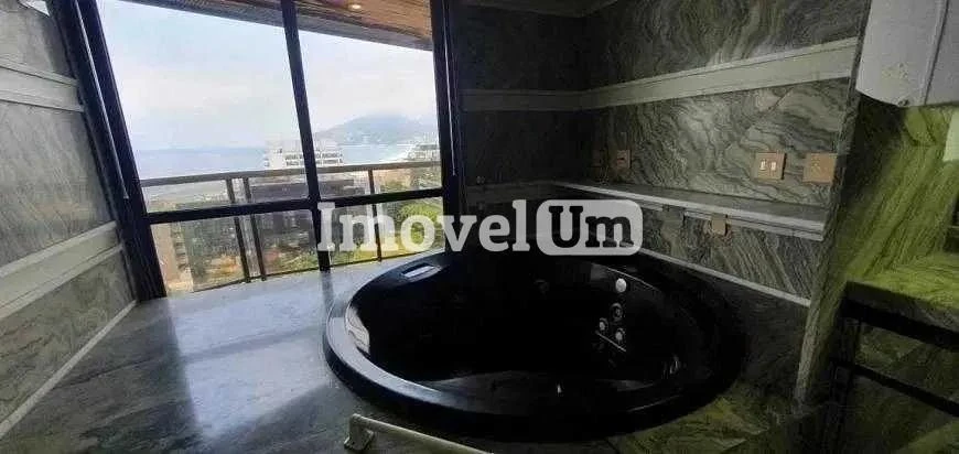 Вид на воду та 2 спальні: квартира 900 м² — photo 12