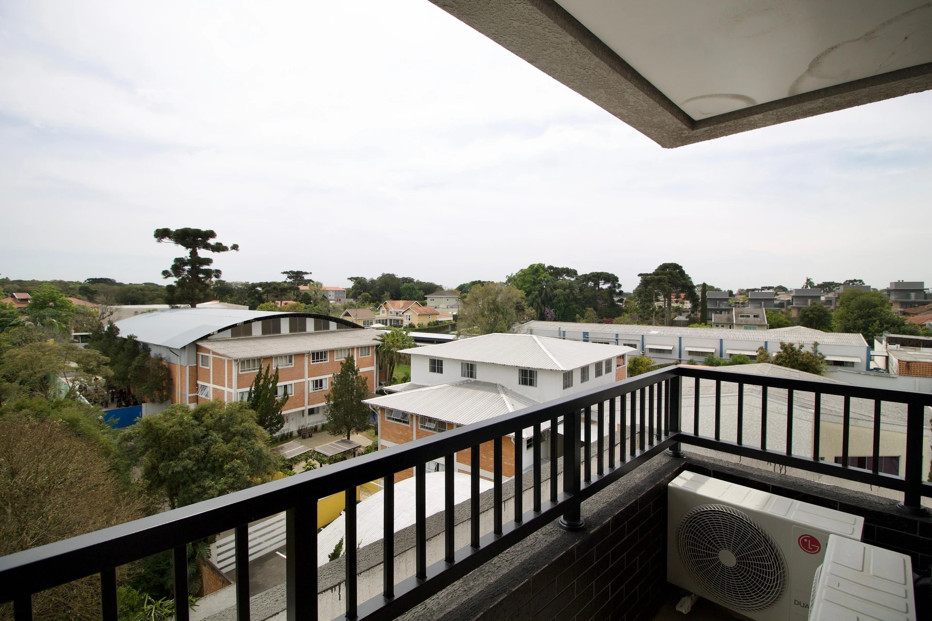 3-bedroom apartment with a dishwasher in Curitiba — photo 8