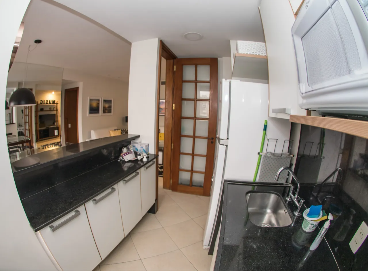Furnished 85 m² apartment with 2 bedrooms and 2 bathrooms — photo 2