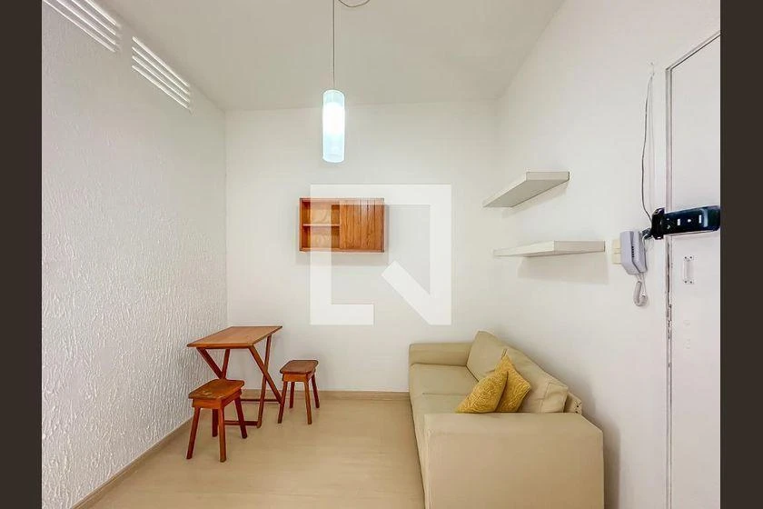 Studio com espaço de home office, Laranjeiras