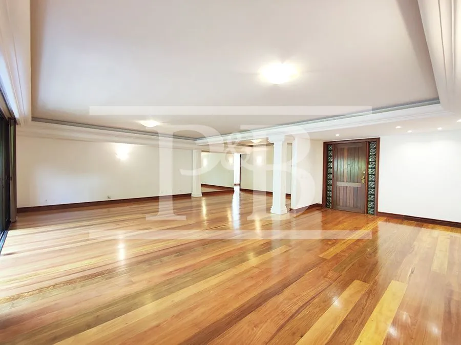 Apartamento com 4 dormitórios e closet tipo walk-in — photo 5