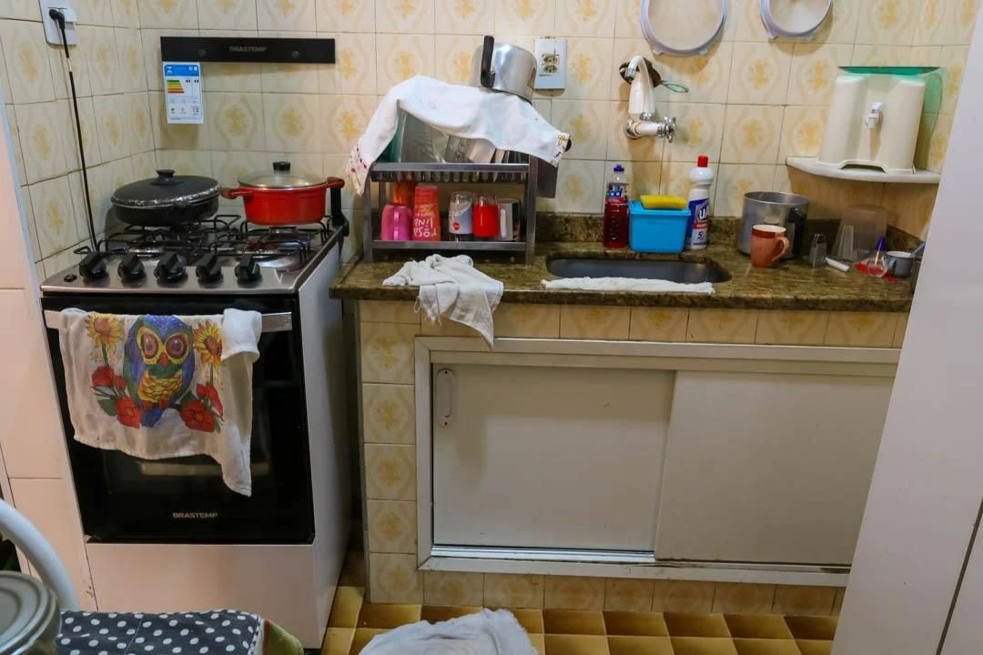 Furnished 2-bedroom apartment with 1 bathroom — photo 15