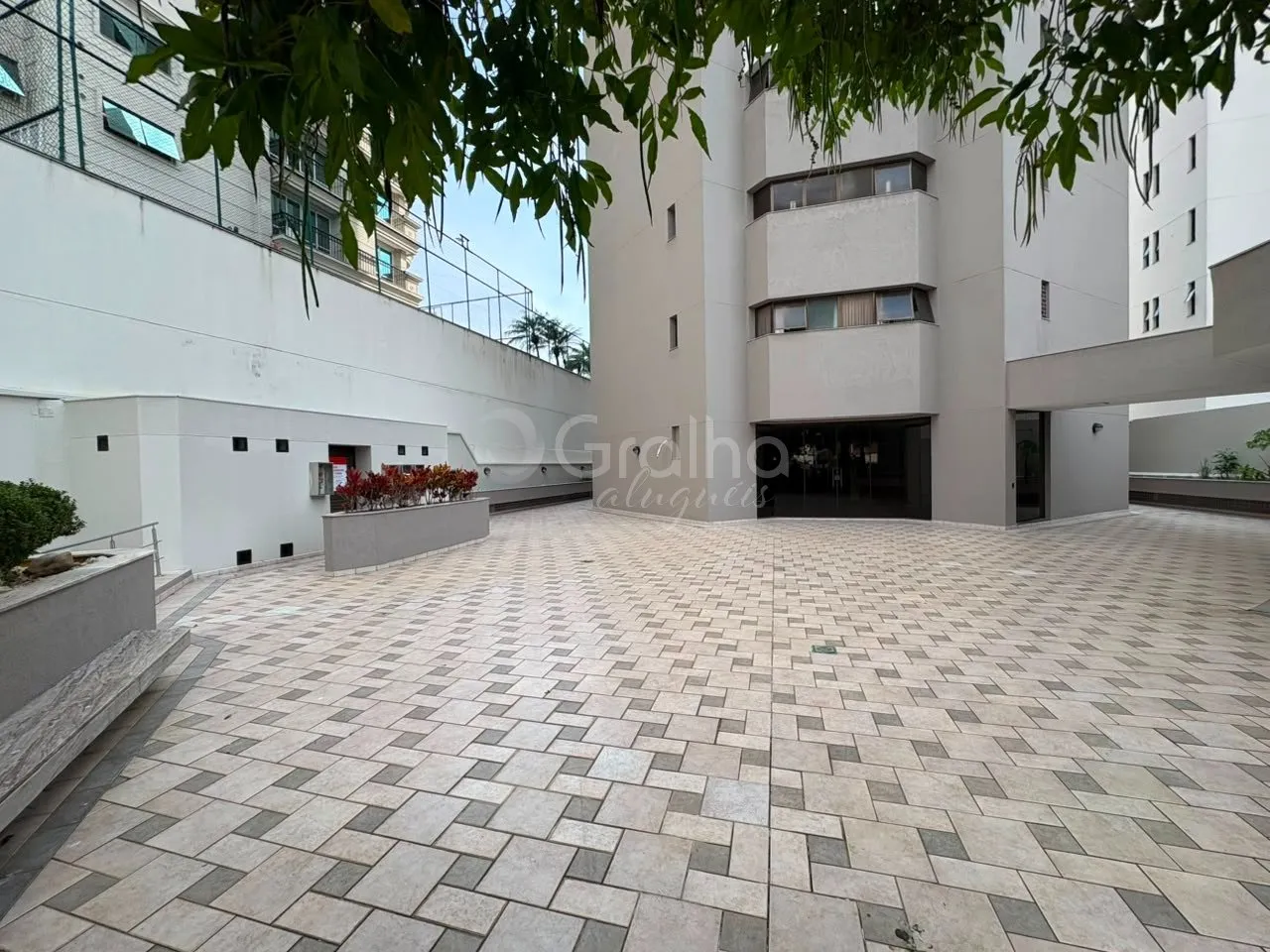 3-bedroom apartment with 446 m² and 2 parking spots — photo 58